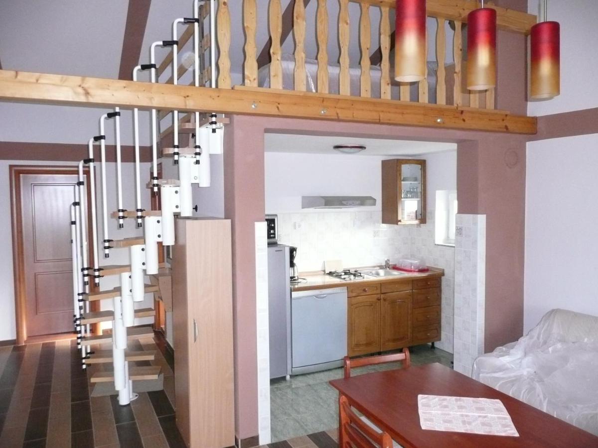 Apartments With A Parking Space Novi Vinodolski - 15823 Bagian luar foto